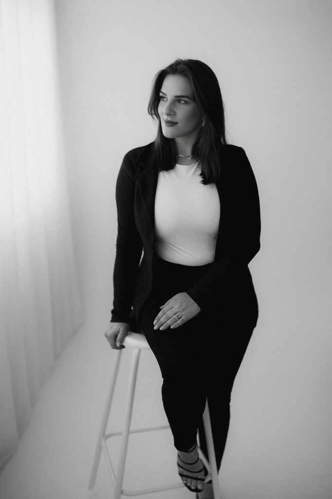 Juliana Pissolatto — Beleza Natural